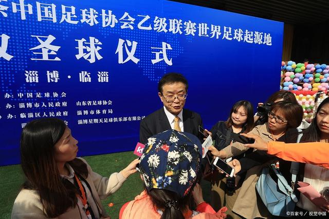 齐尔克泽期待意甲机会，阿森纳盯上曼联青训新星